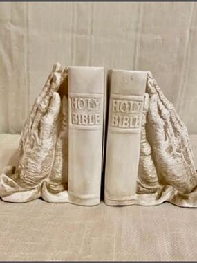 VIntage 1962 Bookends Universal Statuary Corp Bible Praying Religious 6 " Tall